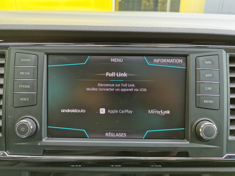 Image Seat ATECA Xcellence 1.6 TDI 116 ch DSG7 Gps Apple Carplay Toit ouvrant Caméra Siège chauffant Clim Bi-zone 