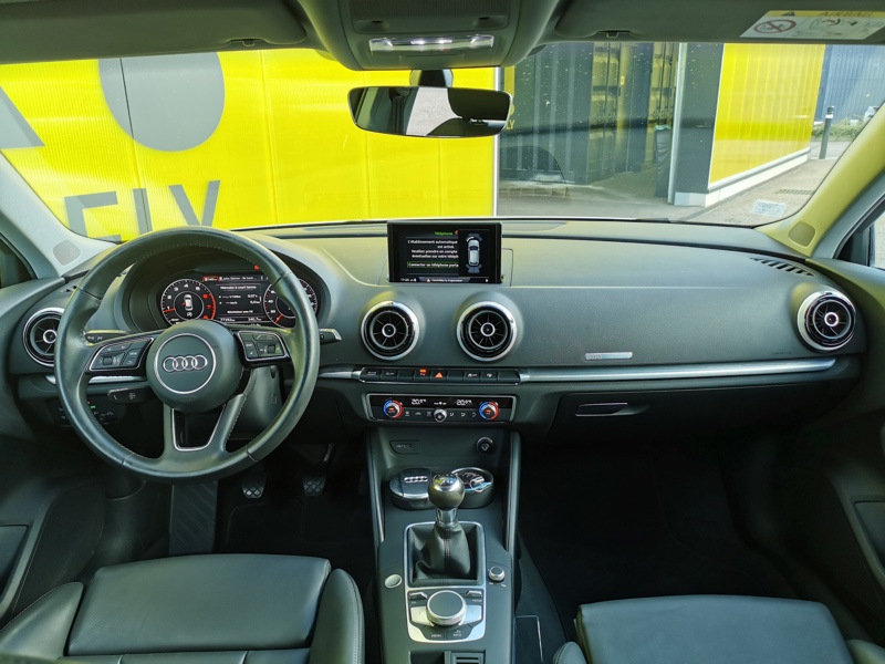Image Audi A3 SPORTBACK Design luxe 2.0 TFSI 190 ch Caméra Gps Bluetooth Clim Bi-zone Feux auto 
