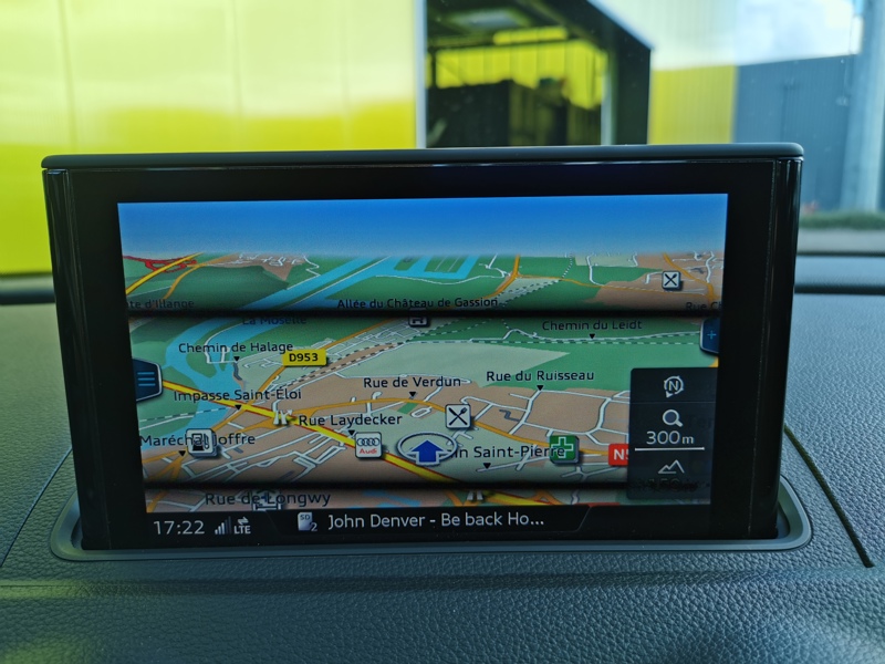 Image Audi A3 SPORTBACK Design luxe 2.0 TFSI 190 ch Caméra Gps Bluetooth Clim Bi-zone Feux auto 