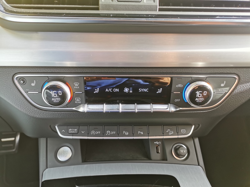 Image Audi Q5 SPORTBACK 40 TDI quattro S line 204 ch S-tronic7 MHEV HYBRID Siège chauffant Toit ouvrant Caméra Coffre électr