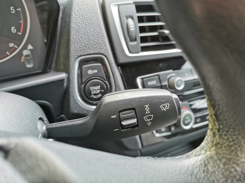 Image BMW SÉRIE 2 CABRIO 220 d Luxury 190 ch S8 Caméra Bluetooth Gps Siège chauffant Régulateur/Limiteur Clim Bi-zone 