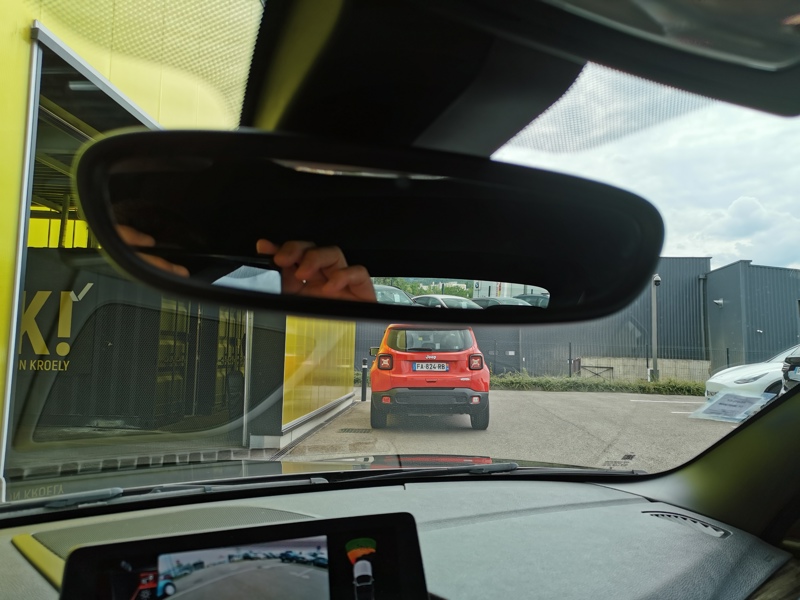 Image BMW SÉRIE 2 CABRIO 220 d Luxury 190 ch S8 Caméra Bluetooth Gps Siège chauffant Régulateur/Limiteur Clim Bi-zone 