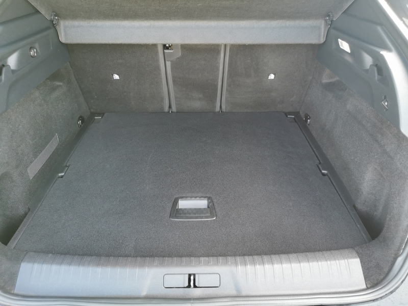 Image Peugeot 〳㠰⠠䑐⠩ㄱ㈮㈰ⴳ⤾ Mhev Hybrid 136 ch Allure E-DCS6 Mirror Screen Caméra Gps Bluetooth Clim Bi-zone Régulateur/Limiteur