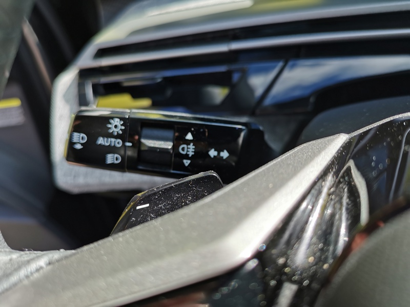 Image Peugeot 〳㠰⠠䑐⠩ㄱ㈮㈰ⴳ⤾ Mhev Hybrid 136 ch Allure E-DCS6 Mirror Screen Caméra Gps Bluetooth Clim Bi-zone Régulateur/Limiteur