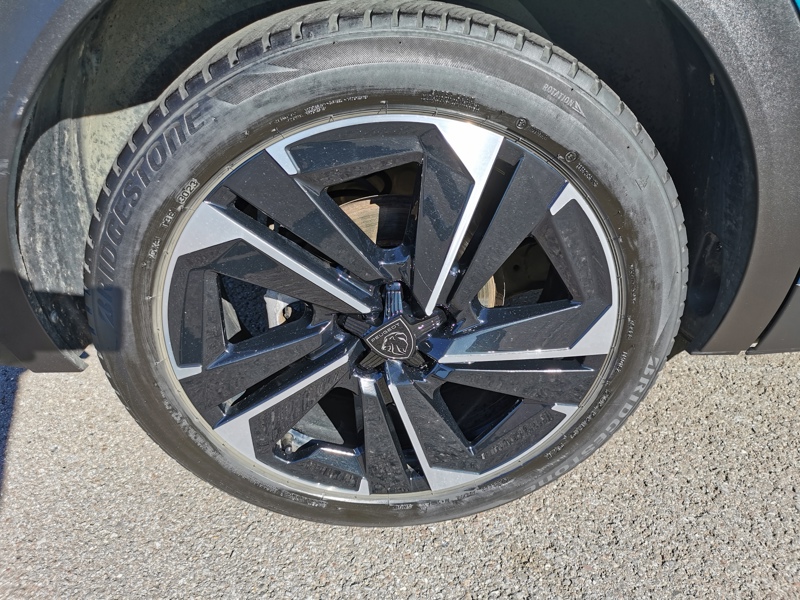 Image Peugeot 408 Allure Pack 1.2 130 ch EAT8 Mirror Screen GPS Caméra Démarrage ss clé Clim auto 