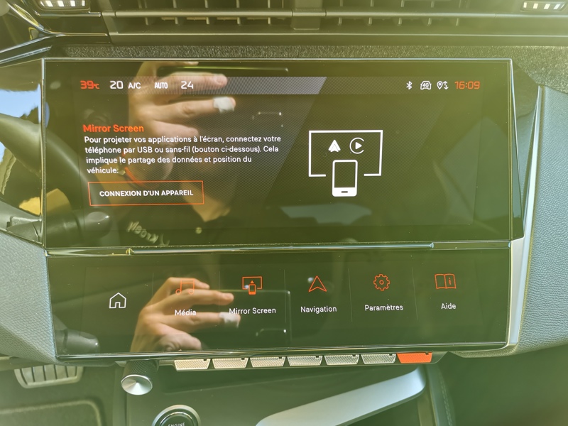 Image Peugeot 408 Allure Pack 1.2 130 ch EAT8 Mirror Screen GPS Caméra Démarrage ss clé Clim auto 