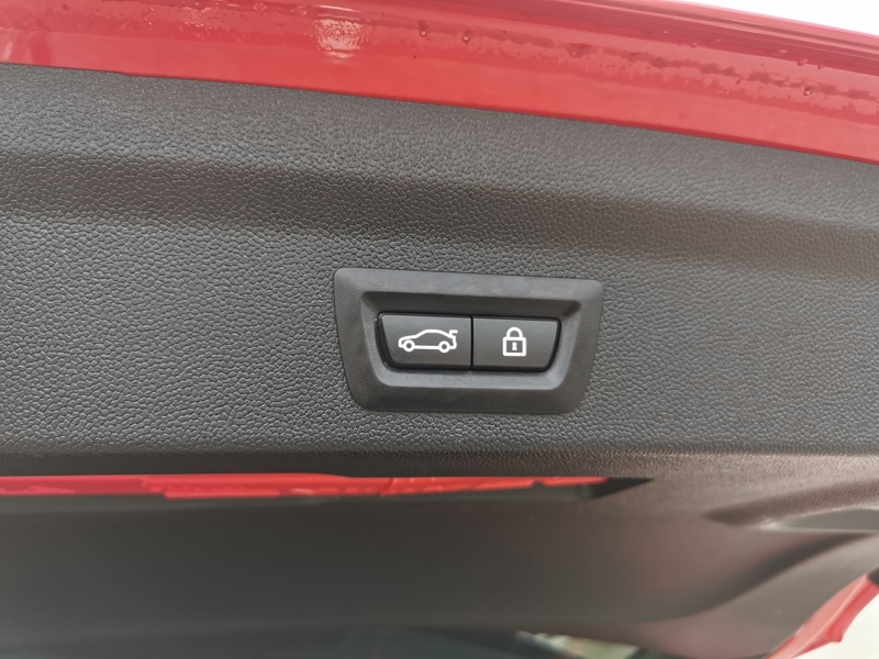 Image MINI COUNTRYMAN Cooper Chili 1.5 136 ch BVA6 Bluetooth Gps Caméra Coffre électrique Clim Bi-zone 