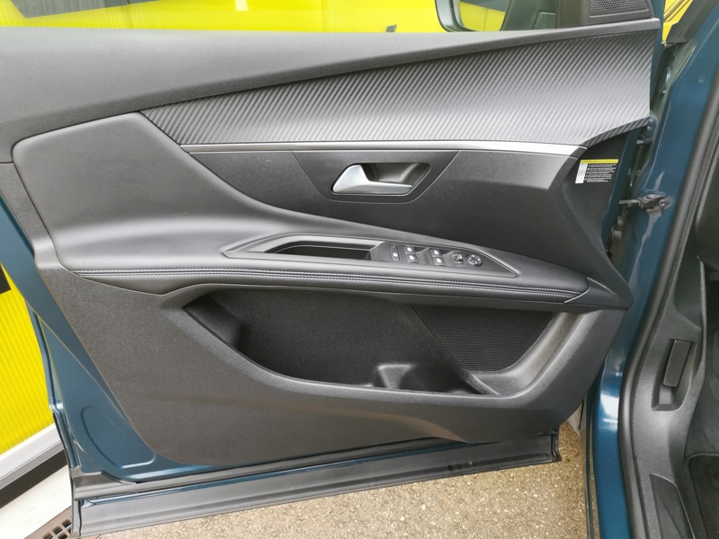 Image Peugeot 3008 II Allure 1.5 BlueHDI 130 ch EAT8 Feux auto Démarrage ss clé Caméra Bluetooth Gps 