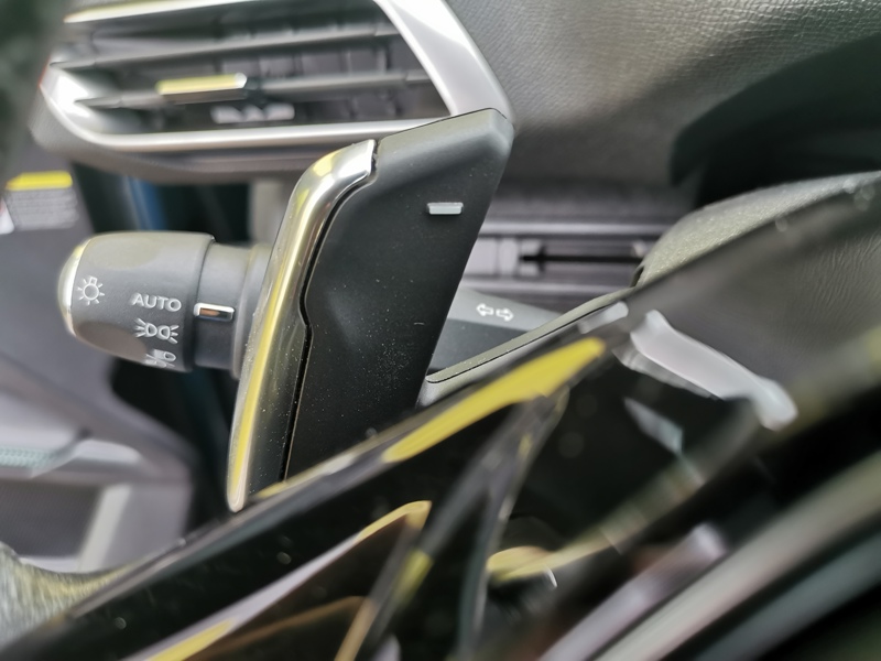 Image Peugeot 3008 II Allure 1.5 BlueHDI 130 ch EAT8 Feux auto Démarrage ss clé Caméra Bluetooth Gps 