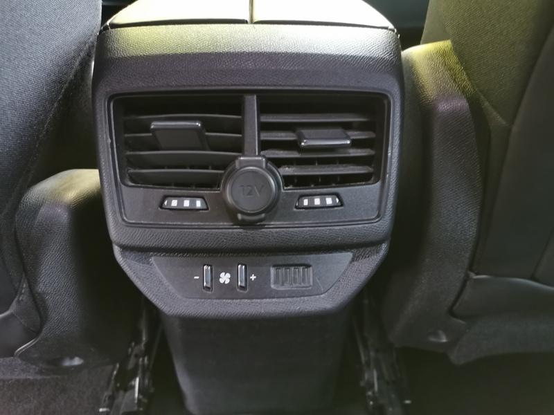 Image Peugeot 5008 GT Line 1.6 165 ch EAT6 7 places Caméra Gps Apple Carplay Coffre électrique Régulateur/Limiteur 