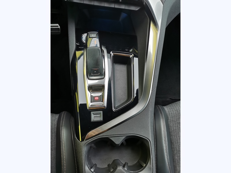 Image Peugeot 5008 GT Line 1.6 165 ch EAT6 7 places Caméra Gps Apple Carplay Coffre électrique Régulateur/Limiteur 