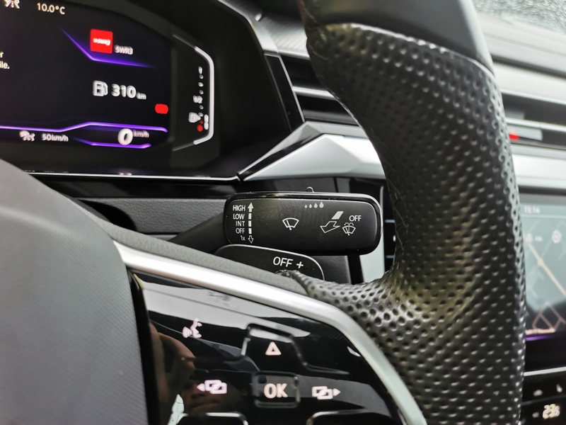 Image Volkswagen 牁整湯⠠䠳⤸〨⸷〲〲㸭) R-Line 2.0 TDI 150 ch DSG7 Siège chauffant av/ar Coffre électrique Toit ouvrant Caméra Gps Bluetooth