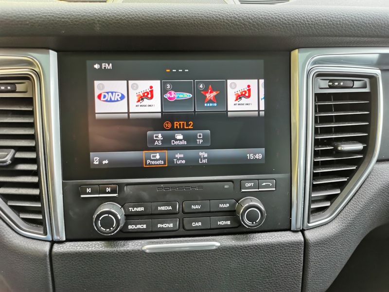 Image Porsche 慍慣⁮吨灹㤠䈵⠩ㄱ㈮㄰ⴳ⤾ 2.0 252 ch PDK7 Cuir électrique à mémoire chauffant Toit ouvrant Radar de stationnement Attelage éle