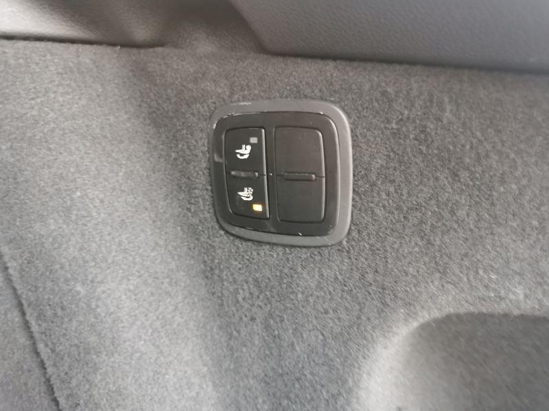 Image Porsche 慍慣⁮吨灹㤠䈵⠩ㄱ㈮㄰ⴳ⤾ 2.0 252 ch PDK7 Cuir électrique à mémoire chauffant Toit ouvrant Radar de stationnement Attelage éle