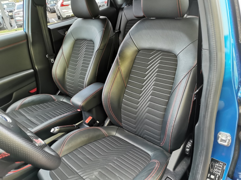 Image Ford 畐慭⠠〲㤱㸭) ST-Line X 1.0 EcoBoost MHEV 155 ch Régulateur/Limiteur Gps Bluetooth Clim auto Feux auto Radar de st