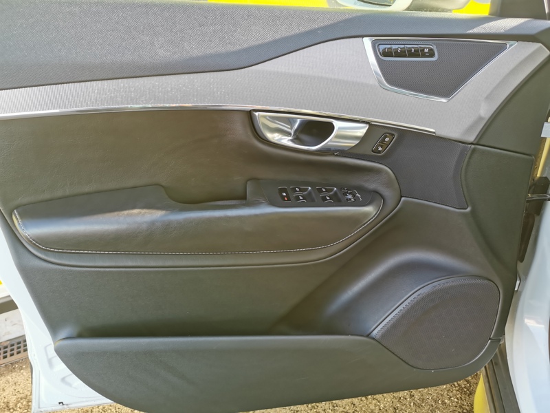 Image Volvo 䍘〹⠠〱㈮㄰ⴴ⤾ Inscription Luxe AWD D5 235 ch BVA8 7 places Siège électrique à mémoire chauffant Toit ouvrant Camér