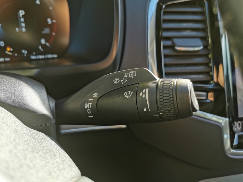 Image Volvo 䍘〹⠠〱㈮㄰ⴴ⤾ Inscription Luxe AWD D5 235 ch BVA8 7 places Siège électrique à mémoire chauffant Toit ouvrant Camér