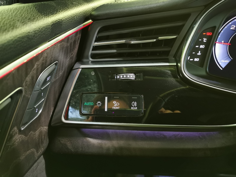 Image Audi 㡑⠠䴴⥎〨⸷〲㠱㸭) 50 TDI quattro 286 ch S line  Siège électrique à mémoire chauffant/ventilé Coffre élctrique Clim 4zo