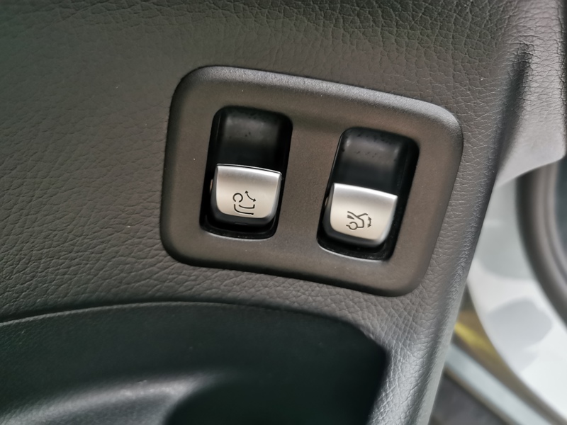 Image Mercedes-Benz 䱇⁃潃灵É 250 d 4MATIC Coupé Sportline Siège électrique chauffant Coffre électrique Attelage 360 Caméra Toit o