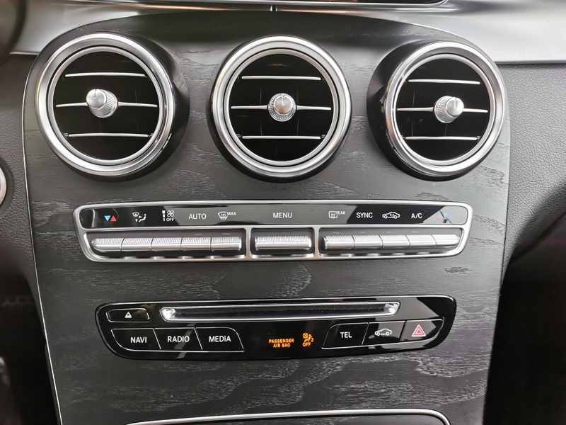 Image Mercedes-Benz 䱇⁃潃灵É 250 d 4MATIC Coupé Sportline Siège électrique chauffant Coffre électrique Attelage 360 Caméra Toit o