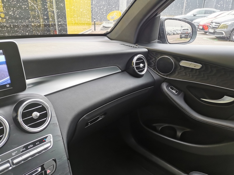 Image Mercedes-Benz 䱇⁃潃灵É 250 d 4MATIC Coupé Sportline Siège électrique chauffant Coffre électrique Attelage 360 Caméra Toit o