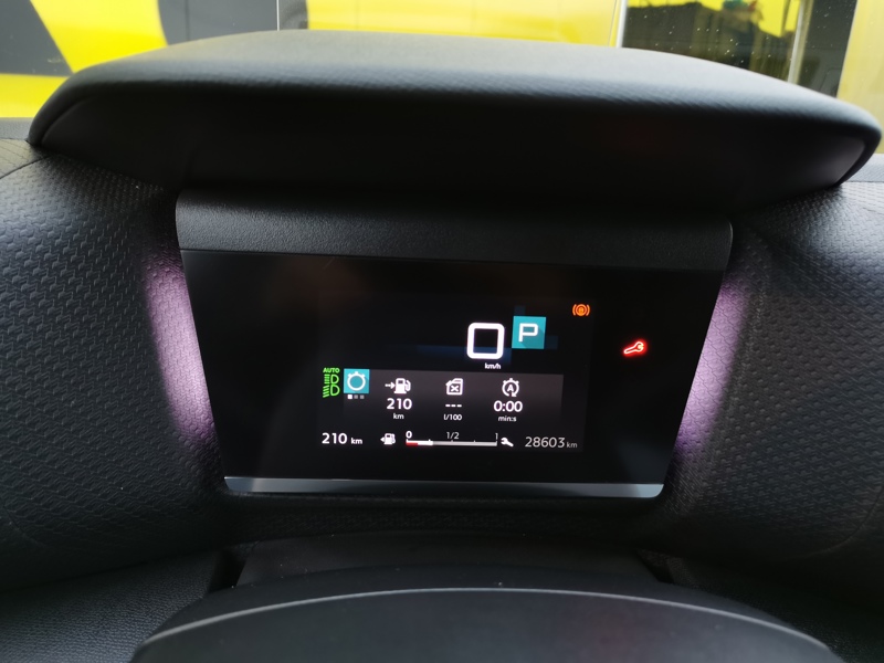 Image Citroën 㑃䈠牥楬敮⠠㤰㈮㈰ⴰ⤾ C-Series 1.2 130 ch BVA8 Caméra Affichage tete haute Bluetooth Gps Clim Bi-zone Régulateur/Limiteur 