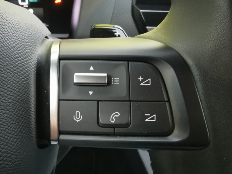 Image Citroën 㑃䈠牥楬敮⠠㤰㈮㈰ⴰ⤾ C-Series 1.2 130 ch BVA8 Caméra Affichage tete haute Bluetooth Gps Clim Bi-zone Régulateur/Limiteur 