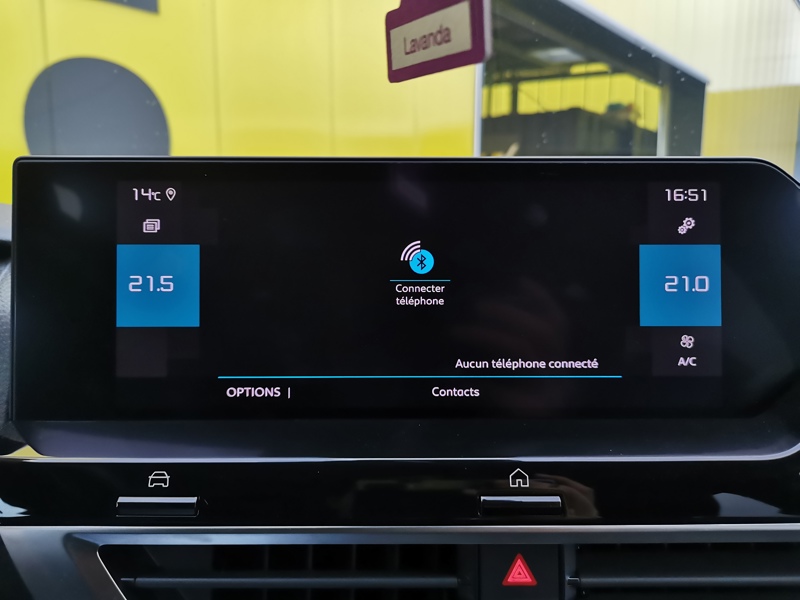 Image Citroën 㑃䈠牥楬敮⠠㤰㈮㈰ⴰ⤾ C-Series 1.2 130 ch BVA8 Caméra Affichage tete haute Bluetooth Gps Clim Bi-zone Régulateur/Limiteur 