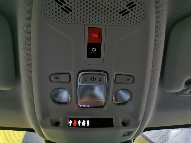 Image Citroën 㑃䈠牥楬敮⠠㤰㈮㈰ⴰ⤾ C-Series 1.2 130 ch BVA8 Caméra Affichage tete haute Bluetooth Gps Clim Bi-zone Régulateur/Limiteur 