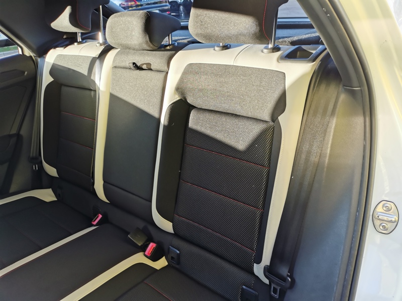 Image Volkswagen T-ROC Carat 1.5 TSI 150 ch  Siège chauffant Radar de stationnement Clim Bi-zone Gps Bluetooth  