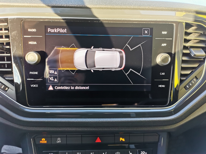 Image Volkswagen T-ROC Carat 1.5 TSI 150 ch  Siège chauffant Radar de stationnement Clim Bi-zone Gps Bluetooth  