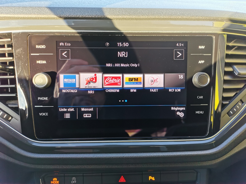 Image Volkswagen T-ROC Carat 1.5 TSI 150 ch  Siège chauffant Radar de stationnement Clim Bi-zone Gps Bluetooth  