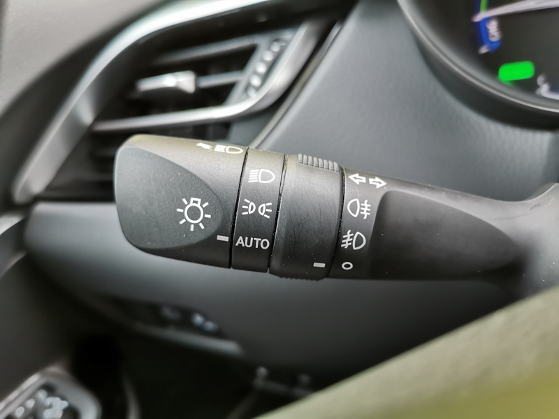 Image Toyota ⵃ剈⠠ㅘ⤰ㄨ⸰〲㘱㸭) Hybrid Collection 1.8 122 ch GR Sport E-CVT Siège électrique chauffant Volant chauffant Caméra Bluet