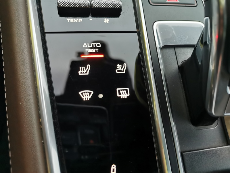 Image Porsche PANAMERA SPORT TURISMO 4 E-Hybrid 2.9 462 ch PDK8 Siège électrique à mémoire chauffant/ventilé Toit pano Caméra Coffre élec