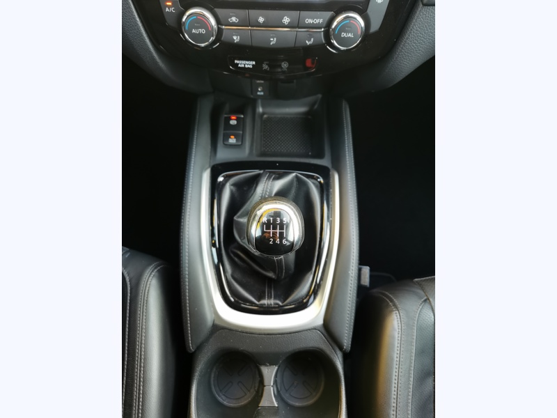 Image Nissan X-TRAIL Tekna 1.7 DCI 150 ch 4X2 7 Places  Siège + Volant chauffant Caméra 360 Coffre électrique Toit ouvran