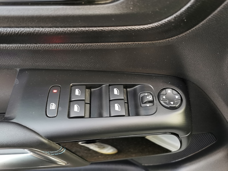 Image Citroën C5 AIRCROSS Shine Pack Hybride 1.6 225 ch BVA8 Régulateur/Limiteur Siège chauffant Toit ouvrant Caméra Coffre él