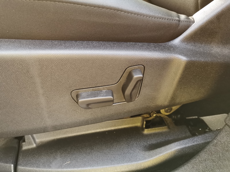 Image Citroën C5 AIRCROSS Shine Pack Hybride 1.6 225 ch BVA8 Régulateur/Limiteur Siège chauffant Toit ouvrant Caméra Coffre él