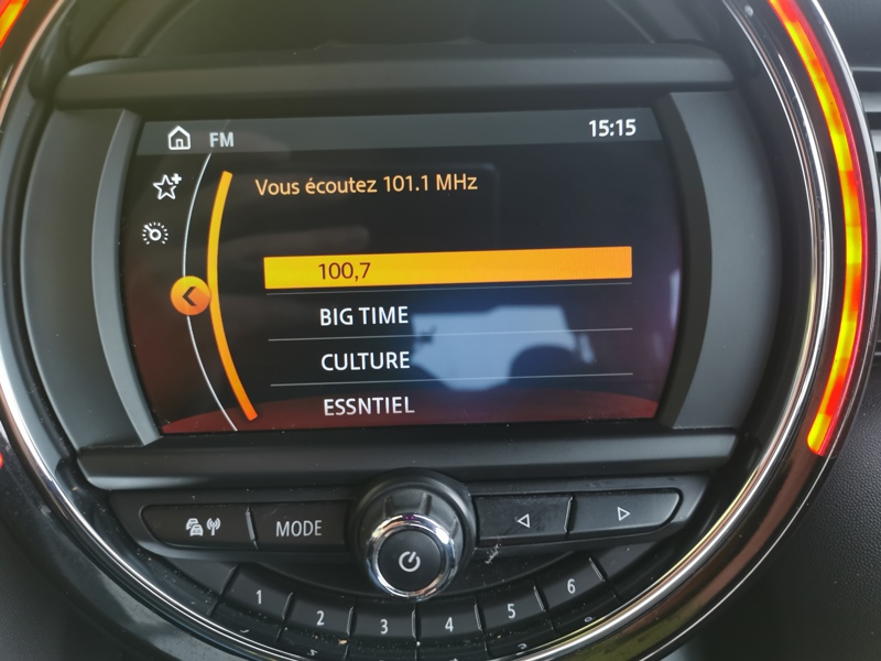 Image MINI MINI 3-PT. One 1.5 102 ch BVM6 Gps Bluetooth Clim Bi-zone Radar de stationnement Feux auto Régulateur/Limiteur 