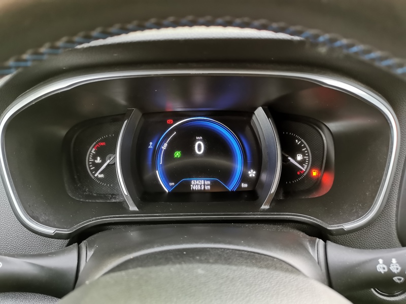 Image Renault MEGANE IV BERLINE 5 PTES. Intens 1.2 TCE 130 ch BVM6 Caméra Régulateur/Limiteur GPS Bluetooth Feux auto  