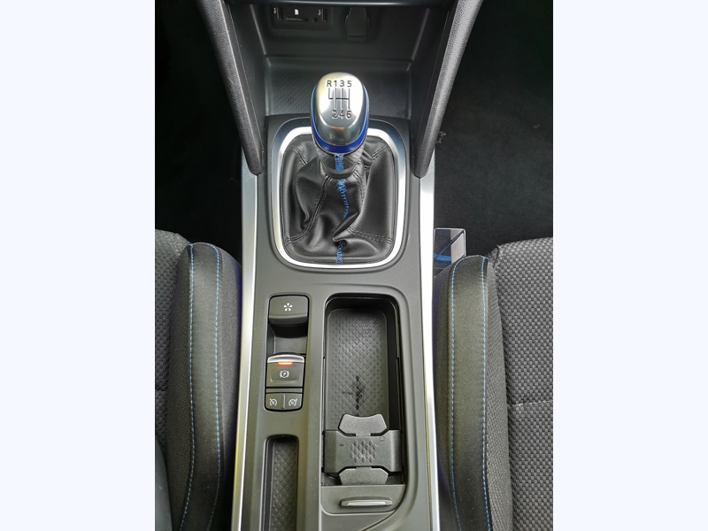 Image Renault MEGANE IV BERLINE 5 PTES. Intens 1.2 TCE 130 ch BVM6 Caméra Régulateur/Limiteur GPS Bluetooth Feux auto  