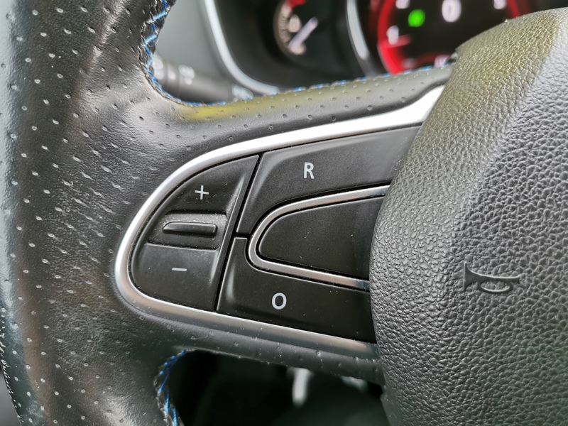 Image Renault MEGANE IV BERLINE 5 PTES. Intens 1.2 TCE 130 ch BVM6 Caméra Régulateur/Limiteur GPS Bluetooth Feux auto  