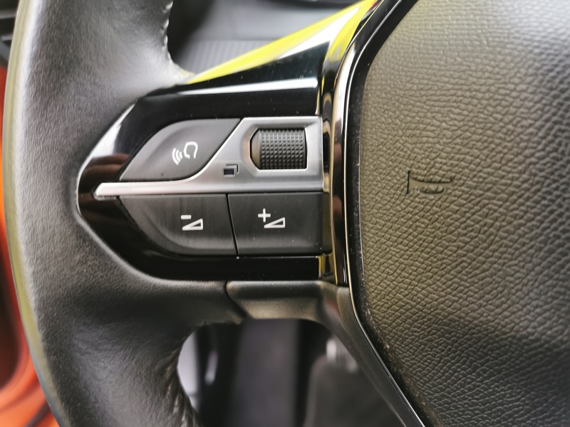 Image Peugeot 2008 Active 1.5 BlueHDI 110 ch BVM6 Régulateur/Limiteur Clim Bluetooth Apple Carplay Caméra Android auto 