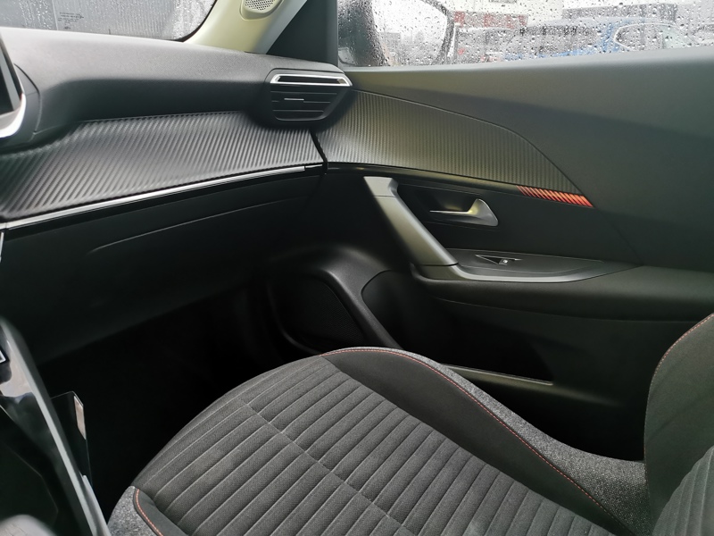 Image Peugeot 2008 Active 1.5 BlueHDI 110 ch BVM6 Régulateur/Limiteur Clim Bluetooth Apple Carplay Caméra Android auto 