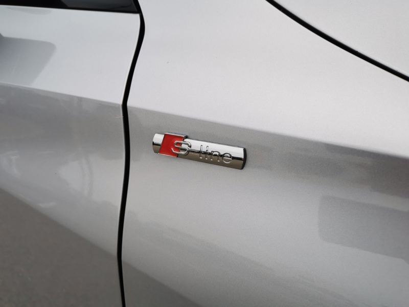 Image Audi A3 SPORTBACK 35 TFSI Design Luxe 150 ch S-tronic7 Mild-Hybrid Régulateur/Limiteur Caméra Bluetooth Gps Clim Bi-zo