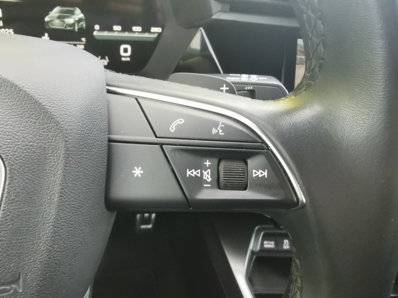 Image Audi A3 SPORTBACK 35 TFSI Design Luxe 150 ch S-tronic7 Mild-Hybrid Régulateur/Limiteur Caméra Bluetooth Gps Clim Bi-zo