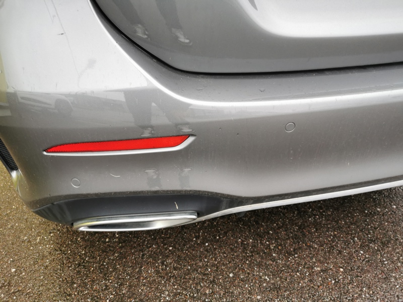 Image Mercedes-Benz CLASSE A 180 d Berline AMG Line 116 ch  Siège chauffant Toit ouvrant Attelage Caméra Gps Bluetooth Régulateur