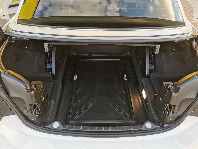 Image BMW 4 CABRIOLET 420 d Luxury Line 190 ch BVA Siège électrique à mémoire chauffant Gps Bluetooth Caméra 360 Feux auto