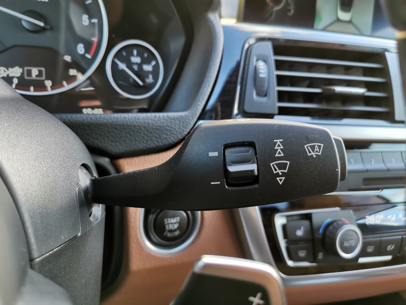 Image BMW 4 CABRIOLET 420 d Luxury Line 190 ch BVA Siège électrique à mémoire chauffant Gps Bluetooth Caméra 360 Feux auto