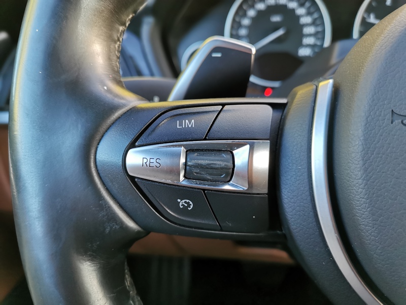 Image BMW 4 CABRIOLET 420 d Luxury Line 190 ch BVA Siège électrique à mémoire chauffant Gps Bluetooth Caméra 360 Feux auto