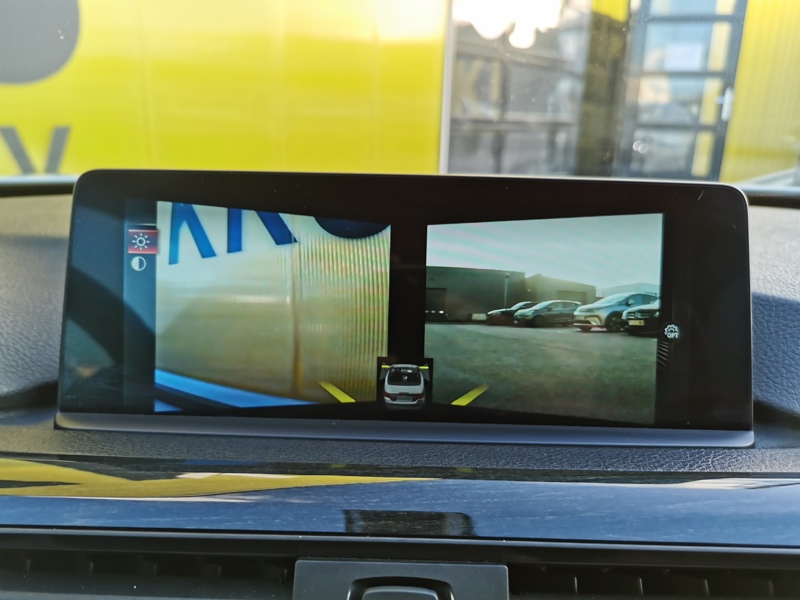 Image BMW 4 CABRIOLET 420 d Luxury Line 190 ch BVA Siège électrique à mémoire chauffant Gps Bluetooth Caméra 360 Feux auto